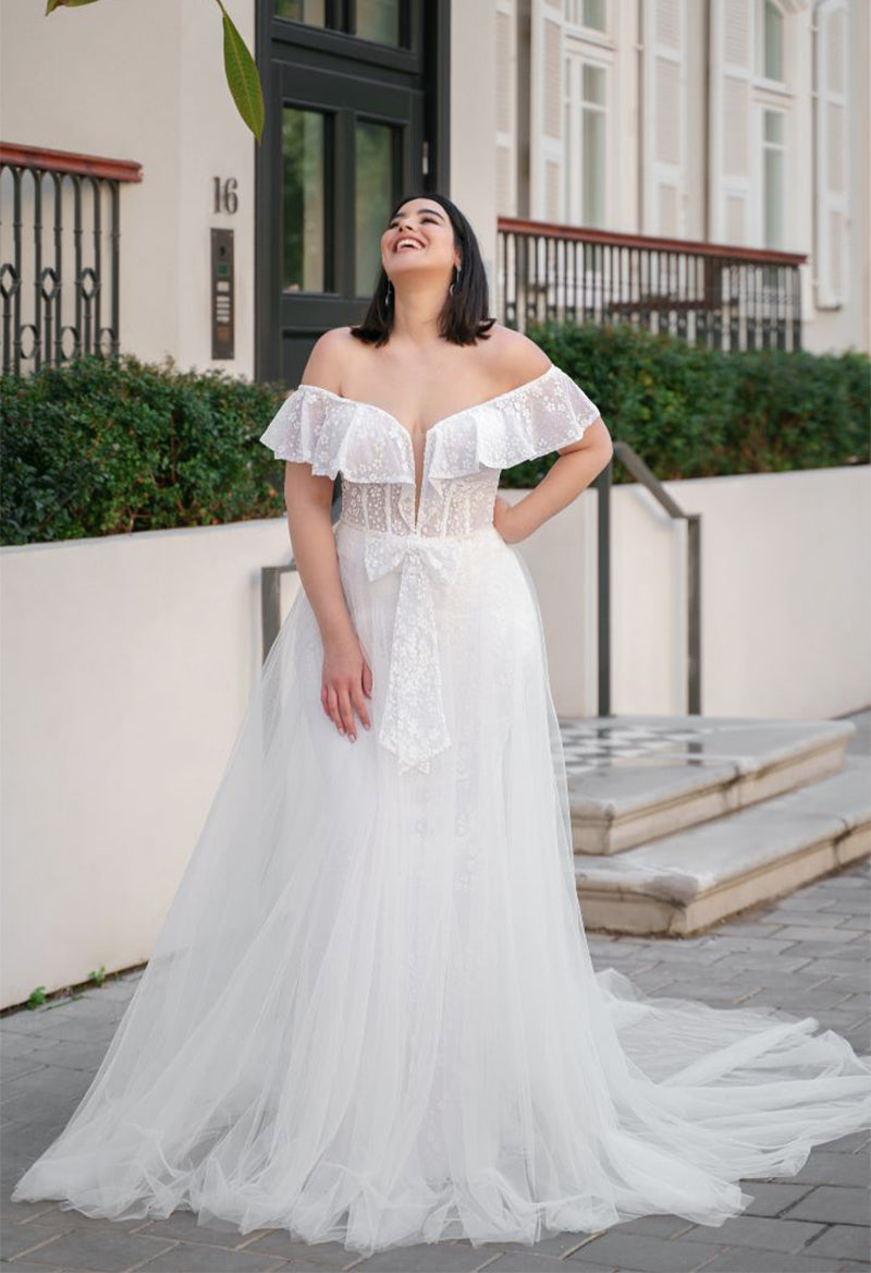 Off The Shoulder Short Sleeve Tulle Lace Ruffle Sheath Chapel Train Wedding Dress