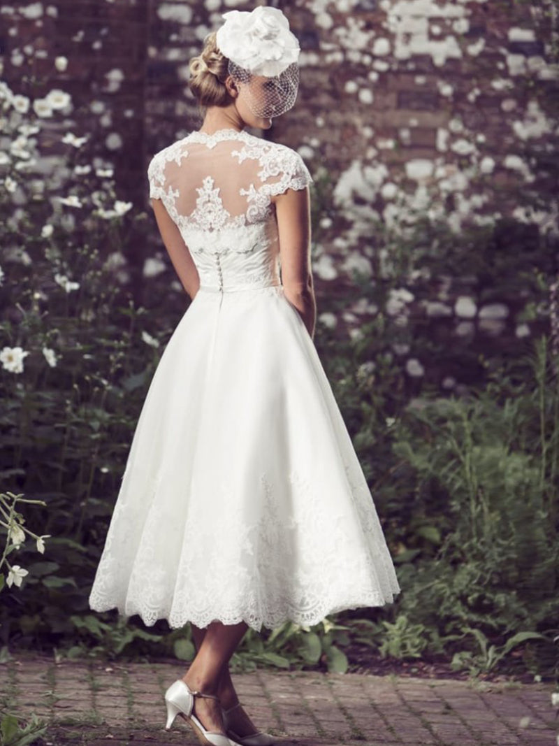Elegant Sweetheart Cap Sleeve Princess Wedding Dress