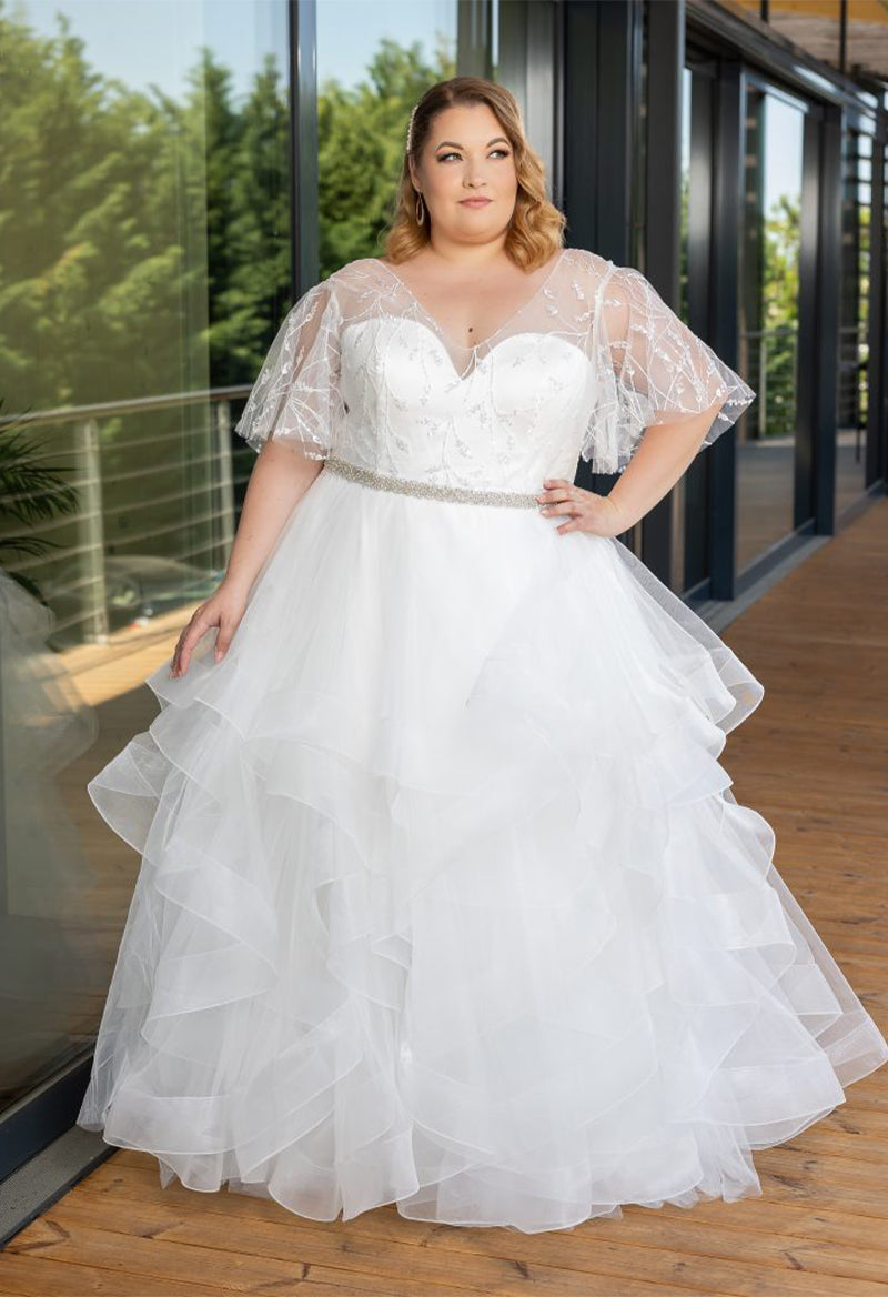 Plus Size Organza Sweetheart Neck Sleeveless A Line Floor Length Wedding Dress With Wrap As Picture