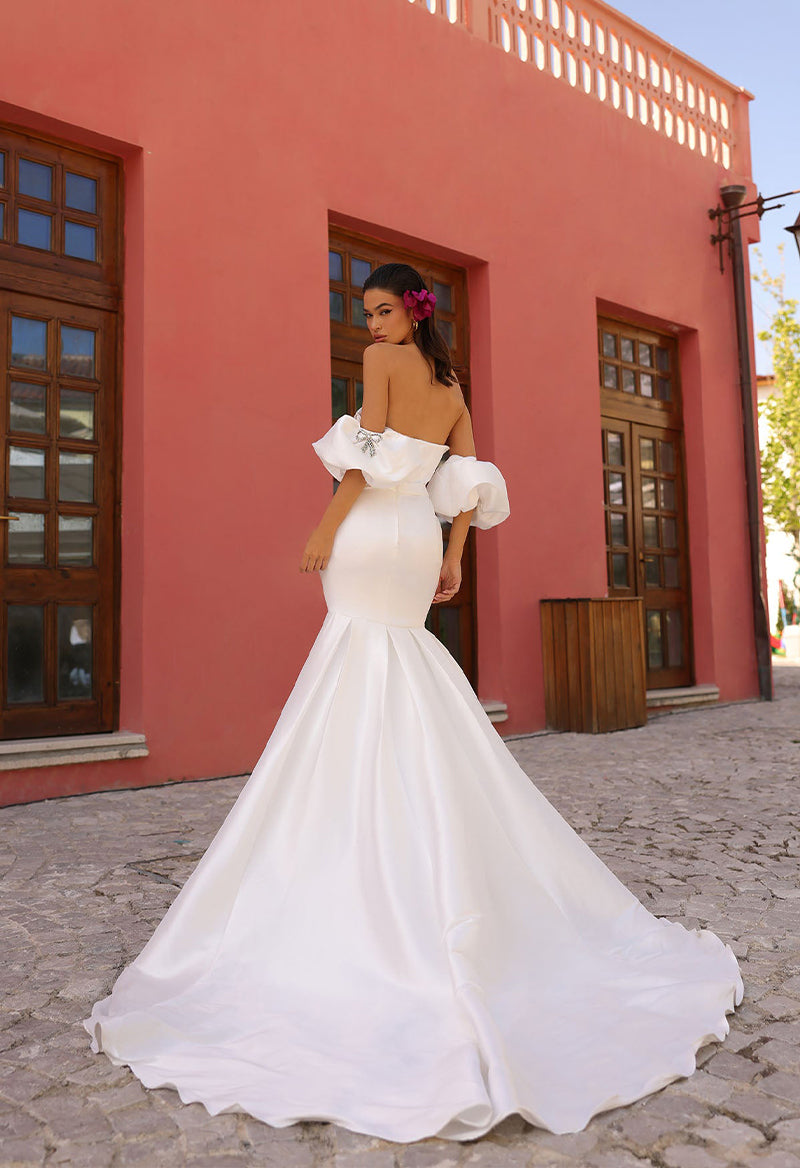 Strapless Removable Sleeve Mermaid Satin Chapel Train Wedding Dress