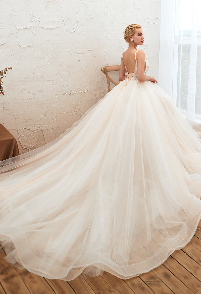 Spaghetti strap Tulle Sleeveless Tulle Chapel Train Wedding Dress