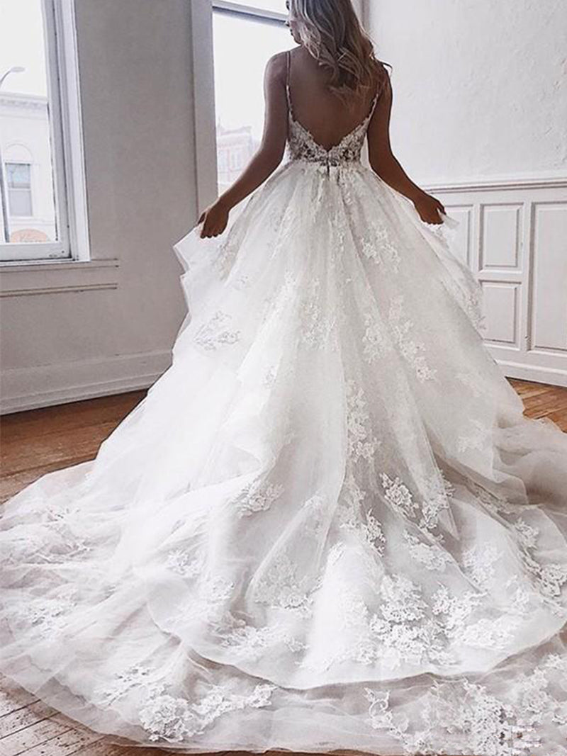 Romantic Tulle Spaghetti Strap Lace Appliques Wedding Dress