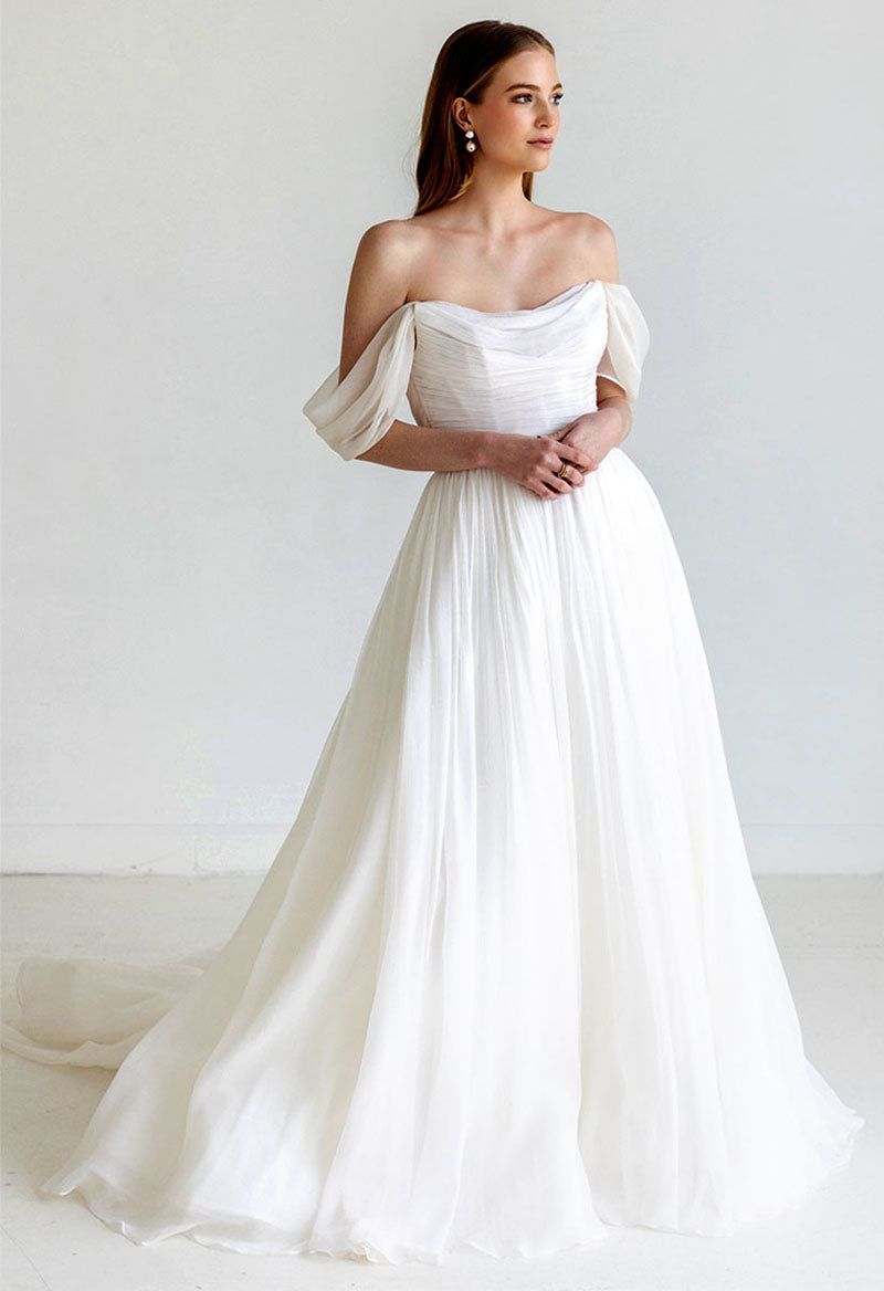 Simple A-Line Strapless Tulle Sleeveless Pleated Wedding Dress