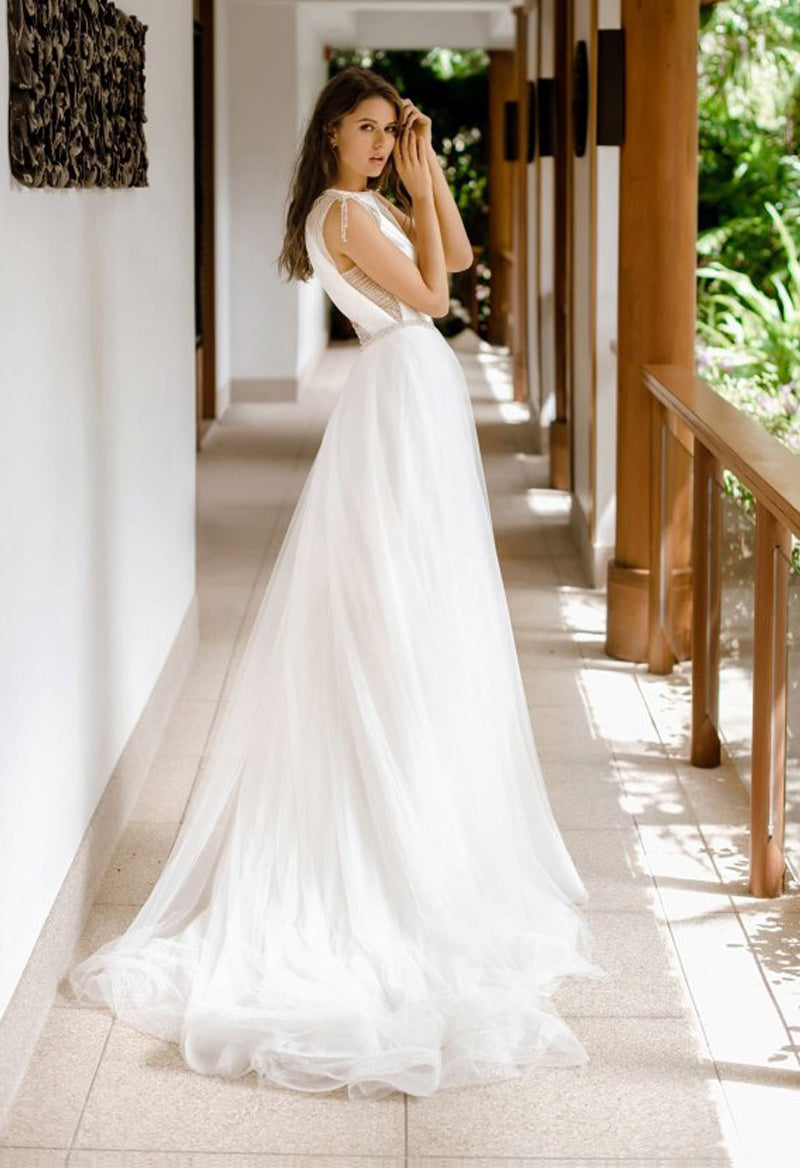 Scoop Neck Sleeveless A Line Satin Tulle Court Train Wedding Dress