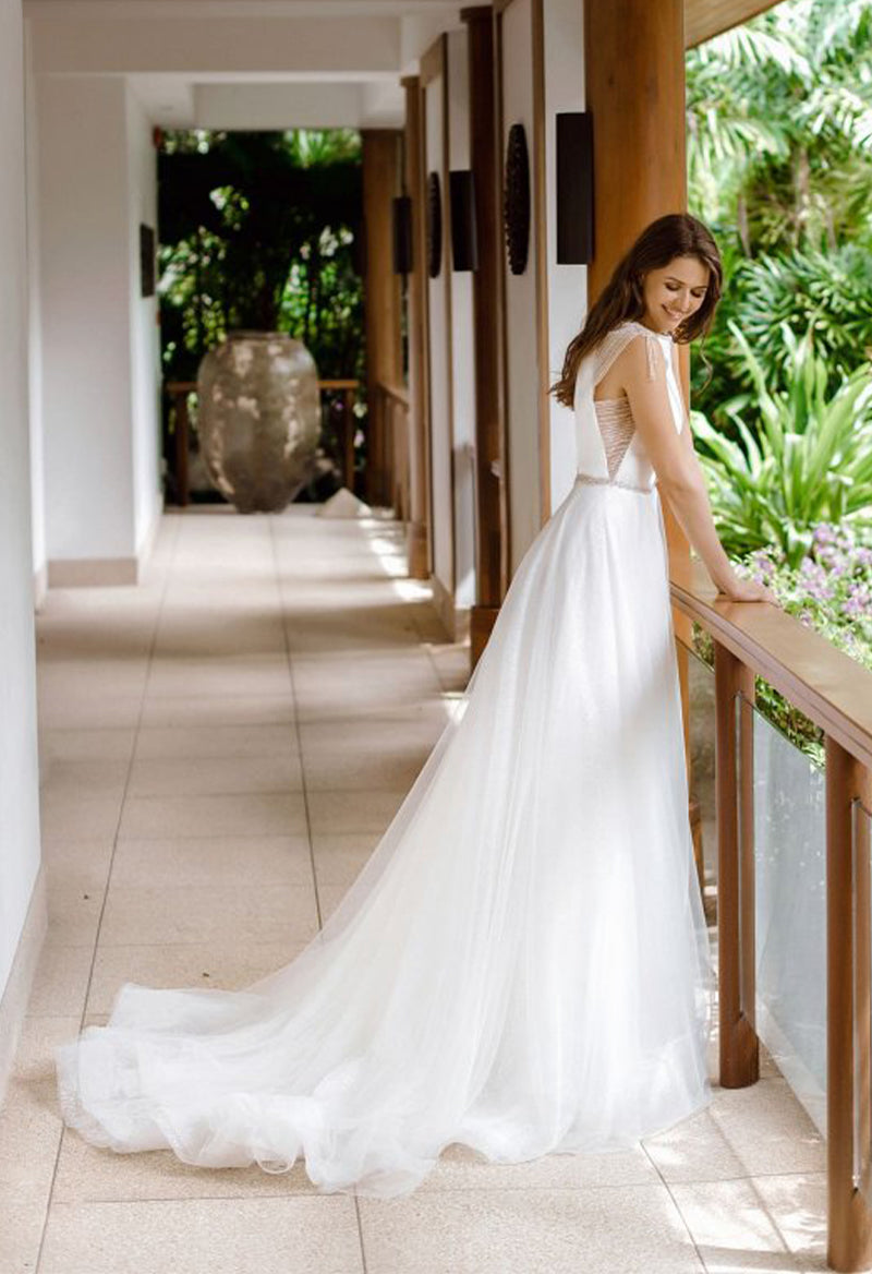 A line tulle skirt clearance wedding dress