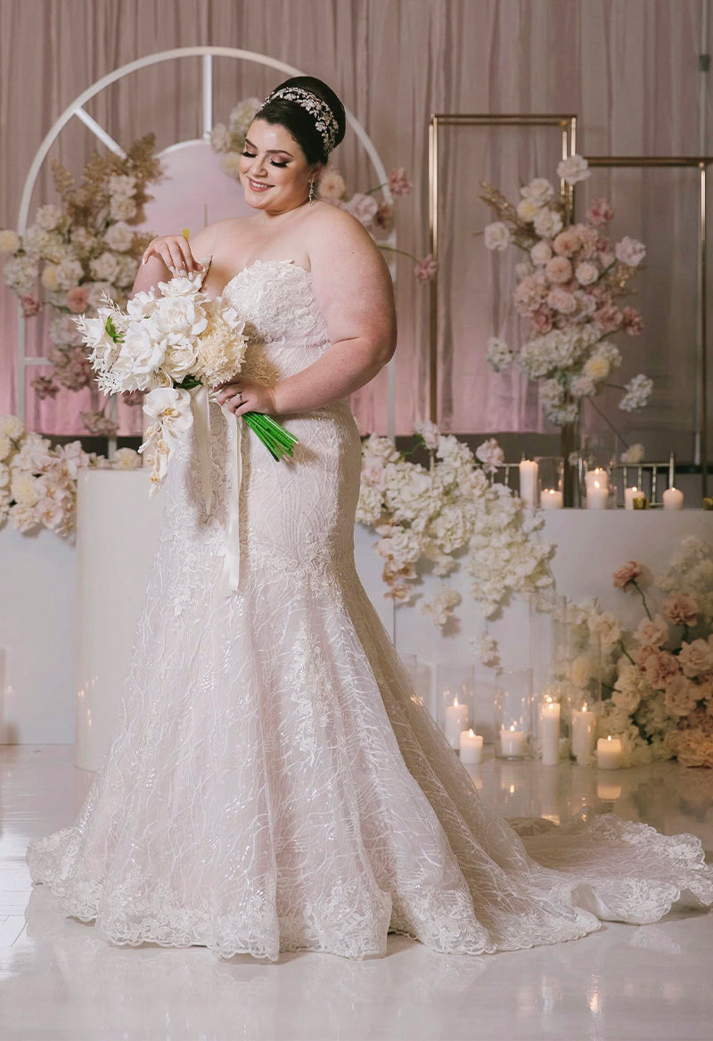 Sweetheart Neck Sleeveless Plus Size Mermaid Sequined Wedding Dress