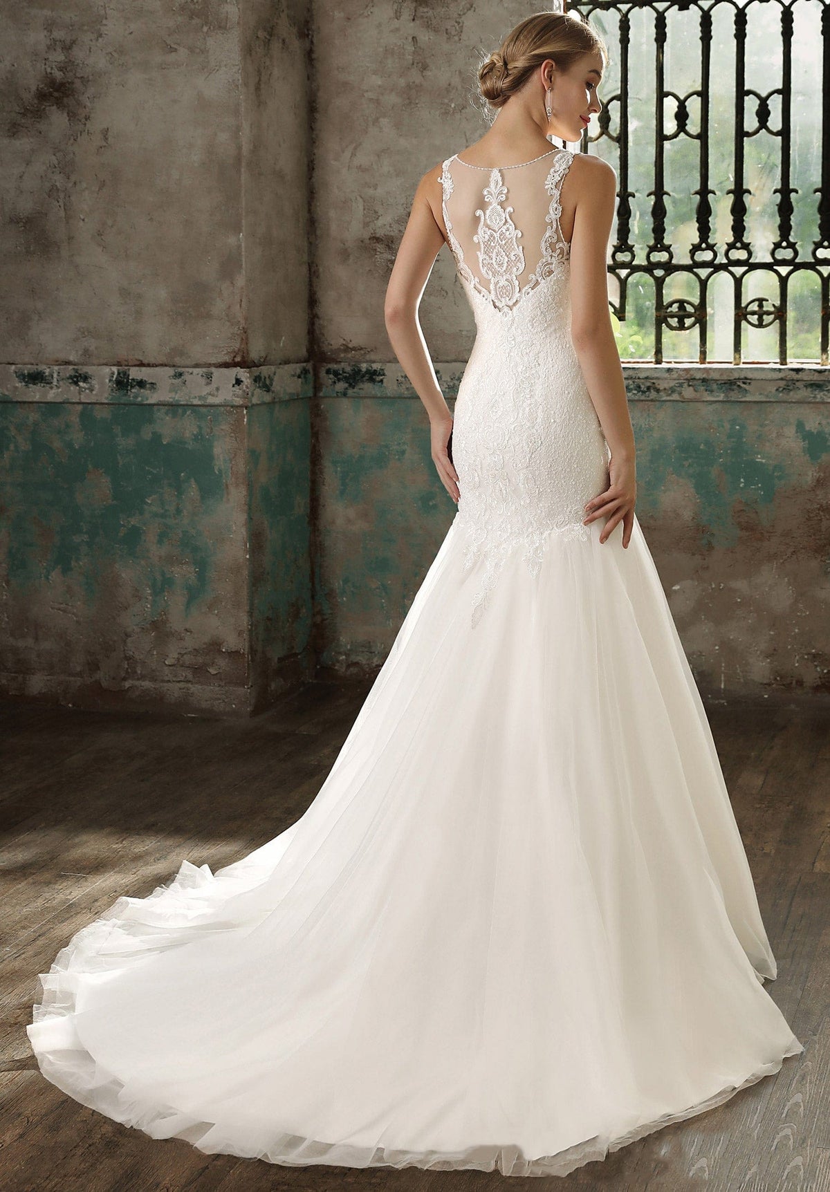 Elegant Illusion Neck Lace Mermaid& Trumpet Wedding Dress